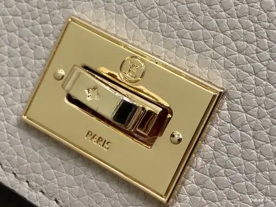 WALLET-12*9.5*2.5 cm LOUIS VUITTON VICTORINE 0630